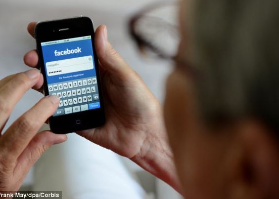 Despartirile si divorturile, mai dese in randul utilizatorilor de retele de socializare Despartirile Si Divorturile Mai Dese In Randul Utilizatorilor De Retele De Socializare