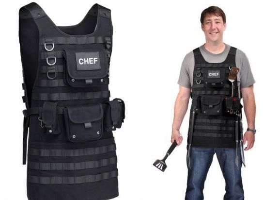 Tactical BBQ Apron, sortul perfect pentru fanii gratarului Tactical Bbq Apron Sortul Perfect Pentru Fanii Gratarului
