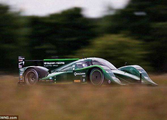 Automobilele electrice prind viteza: noul record este de 328 de km/h Automobilele Electrice Prind Viteza Noul Record Este De 328 De Km H