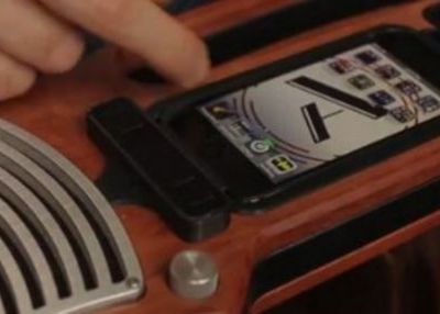 Instrumentul polivalent se transforma din chitara in pian sau vioara la o simpla atingere de buton Instrumentul Polivalent Se Transforma Din Chitara In Pian Sau Vioara La O Simpla Atingere De Buton