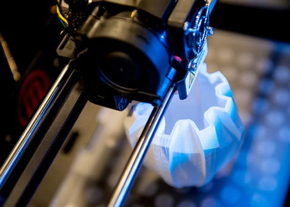 Ilikeit Tehnologia Viitorului Accesibila O Imprimanta 3d A Ajuns Sa Coste Putin Peste 1000 Dolari