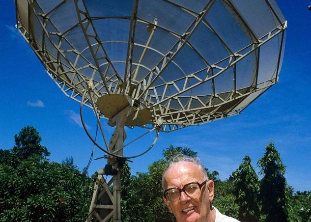 O Proba Adn A Celebrului Scriitor Sf Arthur C Clarke Va Fi Lansata In Spatiu