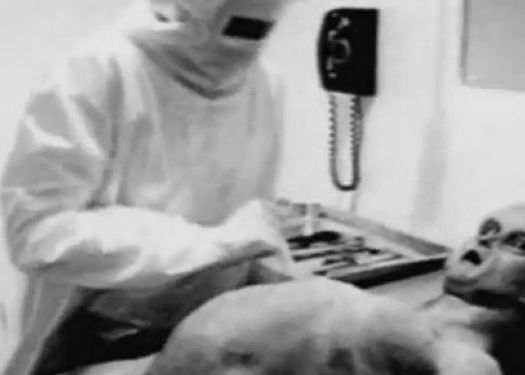 ROSWELL, sarbatorit de Google printr-un Doodle. 66 de ani de la cel mai cunoscut incident OZN Roswell Sarbatorit De Google Printr Un Doodle 66 De Ani De La Cel Mai Cunoscut Incident Ozn