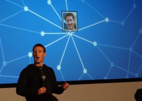 Graph Search Ajunge De Azi La Mai Multa Lume Video 1