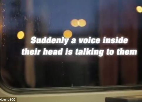 Revolutie In Publicitate Geamul De Metrou Care Ti Transmite Mesajul Cand Iti Sprijini Capul De El