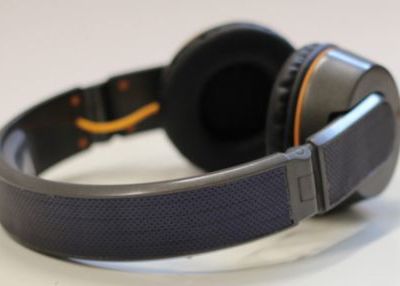 Castile Care Pot Incarca Playerul Folosindu Se De Energia Solara In Timpul Folosirii Lor