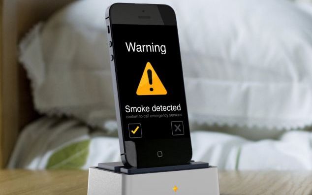 Sense Dock Ul De Iphone Care Functioneaza Ca Senzor De Fum Si Initilizeaza Apeluri De Urgenta