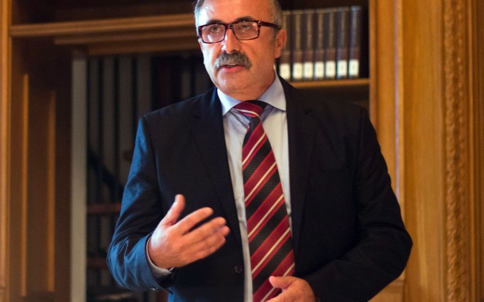 Cel Mai Important Gadget Produs Vreodata Se Prabuseste Industria Are Un Nou Lider