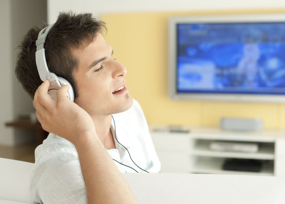 Smart TV-ul prinde curaj in Romania. Televizoarele inteligente ajung in tot mai multe locuinte Smart Tv Ul Prinde Curaj In Romania Televizoarele Inteligente Ajung In Tot Mai Multe Locuinte