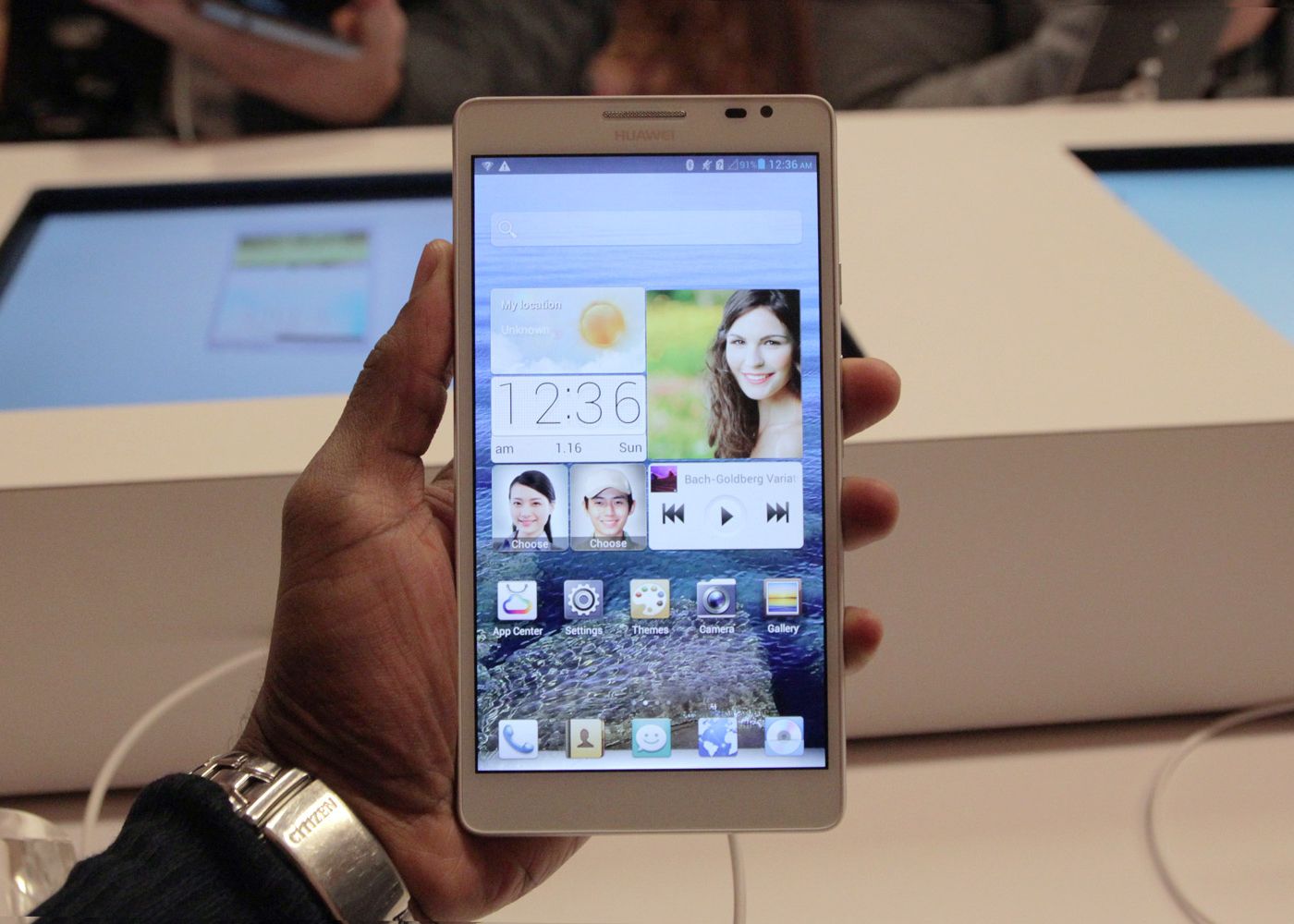 Gigantul Huawei A Spionat Pentru China Spune Un Fost Director Cia