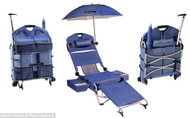 Loungepac Sezlongul Portabil Care Este Dotat Cu Umbrela Si Racitor Pentru Vinuri