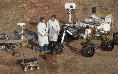 Asa arata un an pe planeta Marte! 12 luni surprinse de camerele roverului Curiosity