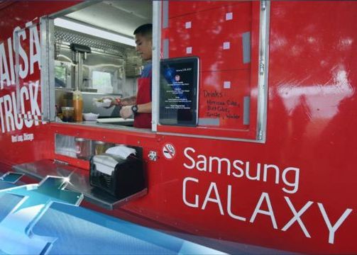 Samsung Revolutioneaza Smartphone Urile Gadgetul Superb Pe Care Il Patenteaza Compania