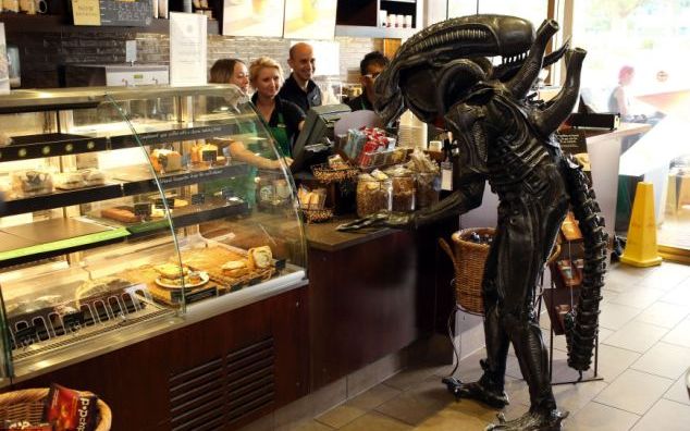 Geekfest Raiul Londonez Pentru Iubitorii De Filme Sf Si Benzi Desenate