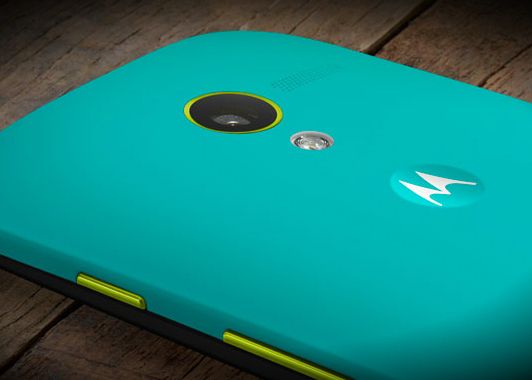 Moto X Telefonul Pe Care Ti L Personalizezi Poti Scrie Pe Spate Numele Tau Video