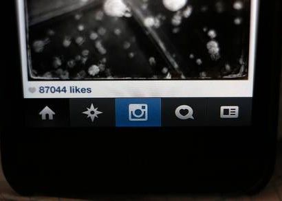 Zeus Virusul De Instagram Care Vinde Like Urile Si Followerii Utilizatorilor