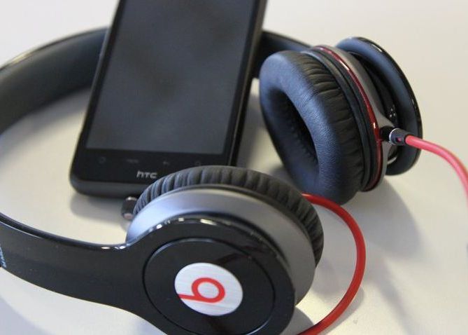 Beats Electronics doreste sa scape de unul dintre actionari, producatorul de telefoane mobile HTC Beats Electronics Doreste Sa Scape De Unul Dintre Actionari Producatorul De Telefoane Mobile Htc