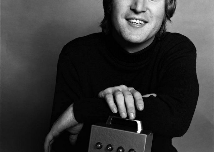 Un medic incearca sa-l cloneze pe John Lennon folosindu-se de ADN-ul artistului extras dintr-un dinte cariat Un Medic Incearca Sa L Cloneze Pe John Lennon Folosindu Se De Adn Ul Artistului Extras Dintr Un Dinte
