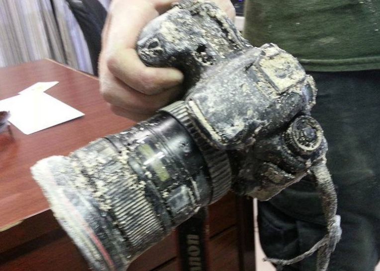 Un DSLR furat de un aligator a fost recuperat dupa 8 luni Un Dslr Furat De Un Aligator A Fost Recuperat Dupa 8 Luni