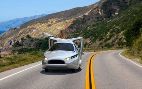 Automobilul zburator face istorie prin primele sale demostratii Automobilul Zburator Face Istorie Prin Primele Sale Demostratii