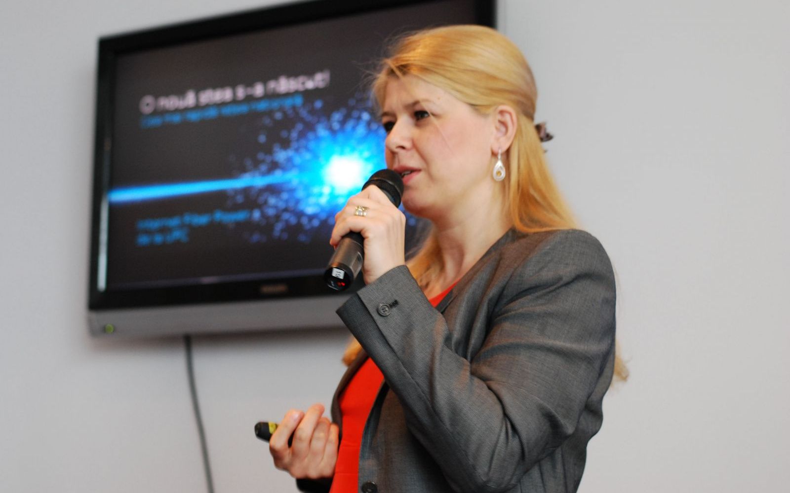 Internet cu viteze de pana la 200 Mbps in 9 orase din Romania prin UPC Fiber Power Internet Cu Viteze De Pana La 200 Mbps In 9 Orase Din Romania Prin Upc Fiber Power