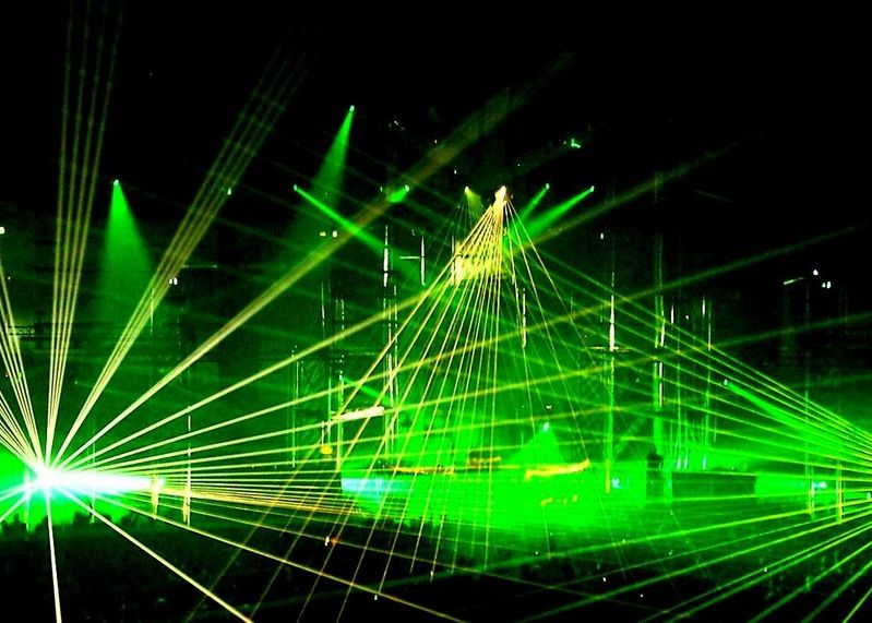 Oamenii Ar Putea Influenta Conditiile Meteo Laserul Care Produce Fulgere Si Nori De Ploaie
