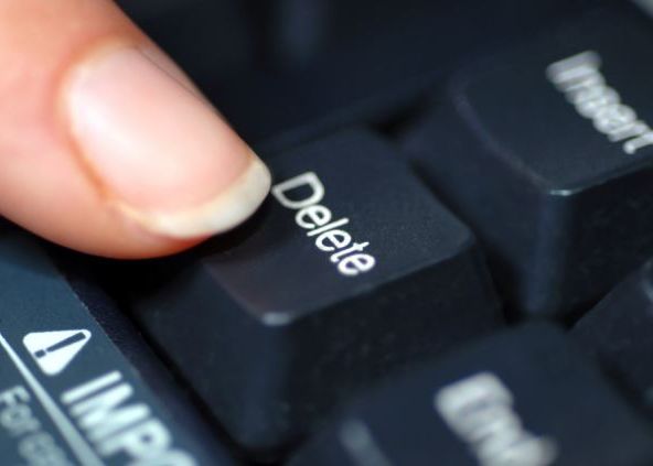 Utilizatorii Facebook Parasesc Reteaua Din Cauza Problemelor Legate De Intimitate Si Dependenta