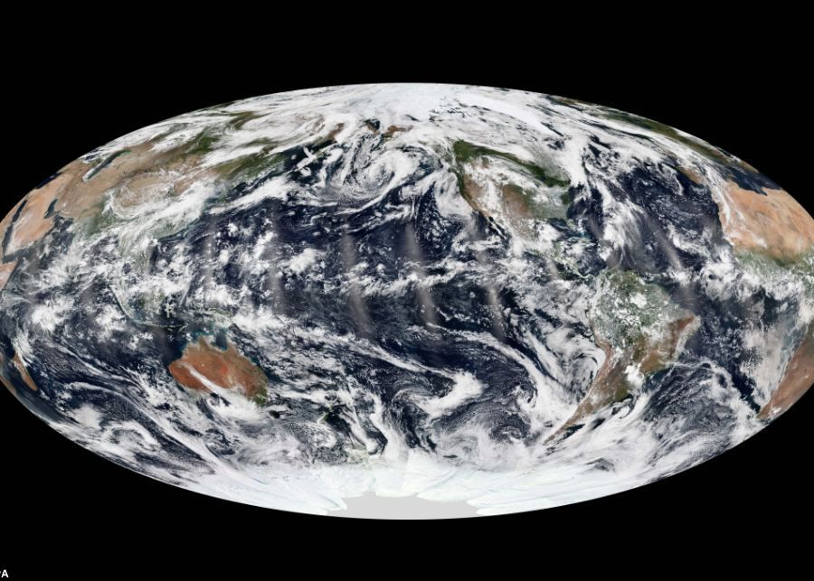 Un Moment Rar Pamantul A Fost Fotografiat In Timp Ce Trei Oceane Mari Nu Erau Ascunse De Formatiuni Mari