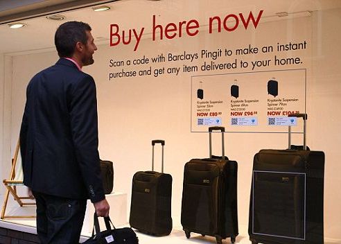 Smartphone Urile Pot Scana Preturile Produselor Din Vitrina Si Le Pot Cumpara