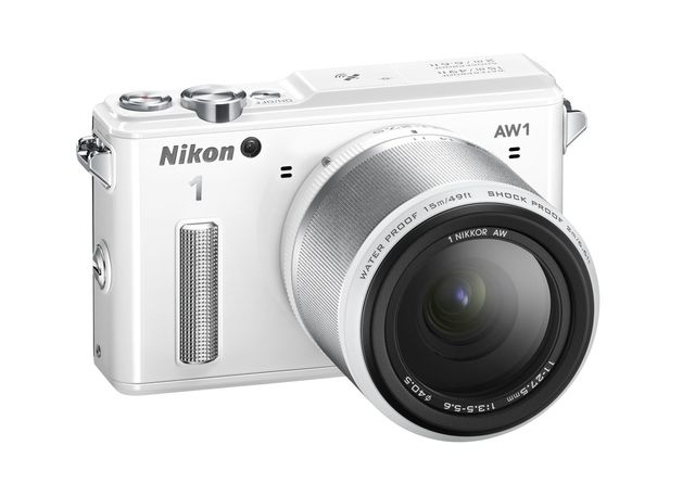 Nikon 1 Aw1 Primul Aparat Foto Subacvatic Din Lume Cu Obiective Interschimbabile