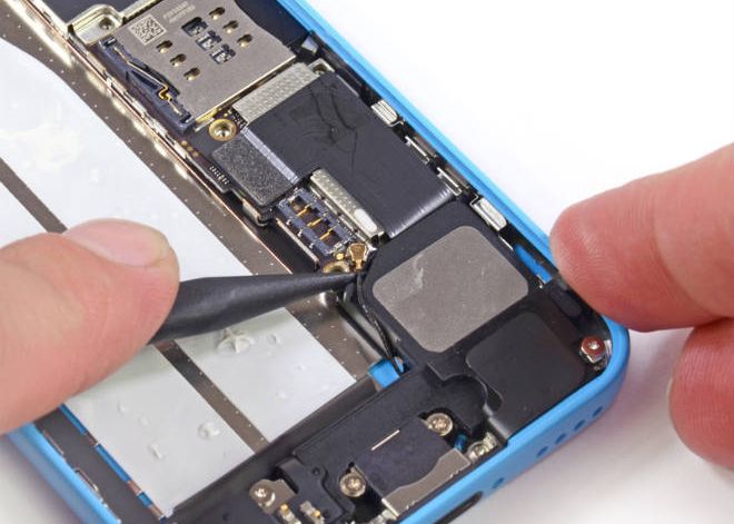 E Un Ceas Al Mortii Ce Au Descoperit Expertii De La Wired Dupa Ce Au Desfacut Iphone 5s Si 5c