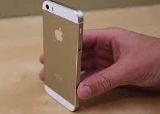 Un iPhone 5S auriu s-a vandut pe eBay contra sumei de 10.100 dolari Un Iphone 5s Auriu S A Vandut Pe Ebay Contra Sumei De 10 100 Dolari