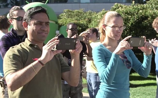 Un Telefon Misterios Apare In Filmuletul De Prezentare A Statuetei Android 4 4 Kitkat Video