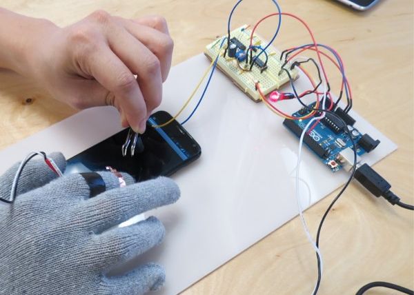 Care este cel mai bun touchscreen din lume. Diferenta uriasa intre iPhone 5, iPhone 4 si toate telefoanele Android Care Este Cel Mai Bun Touchscreen Din Lume Diferenta Uriasa Intre Iphone 5 Iphone 4 Si Toate Telefoanele