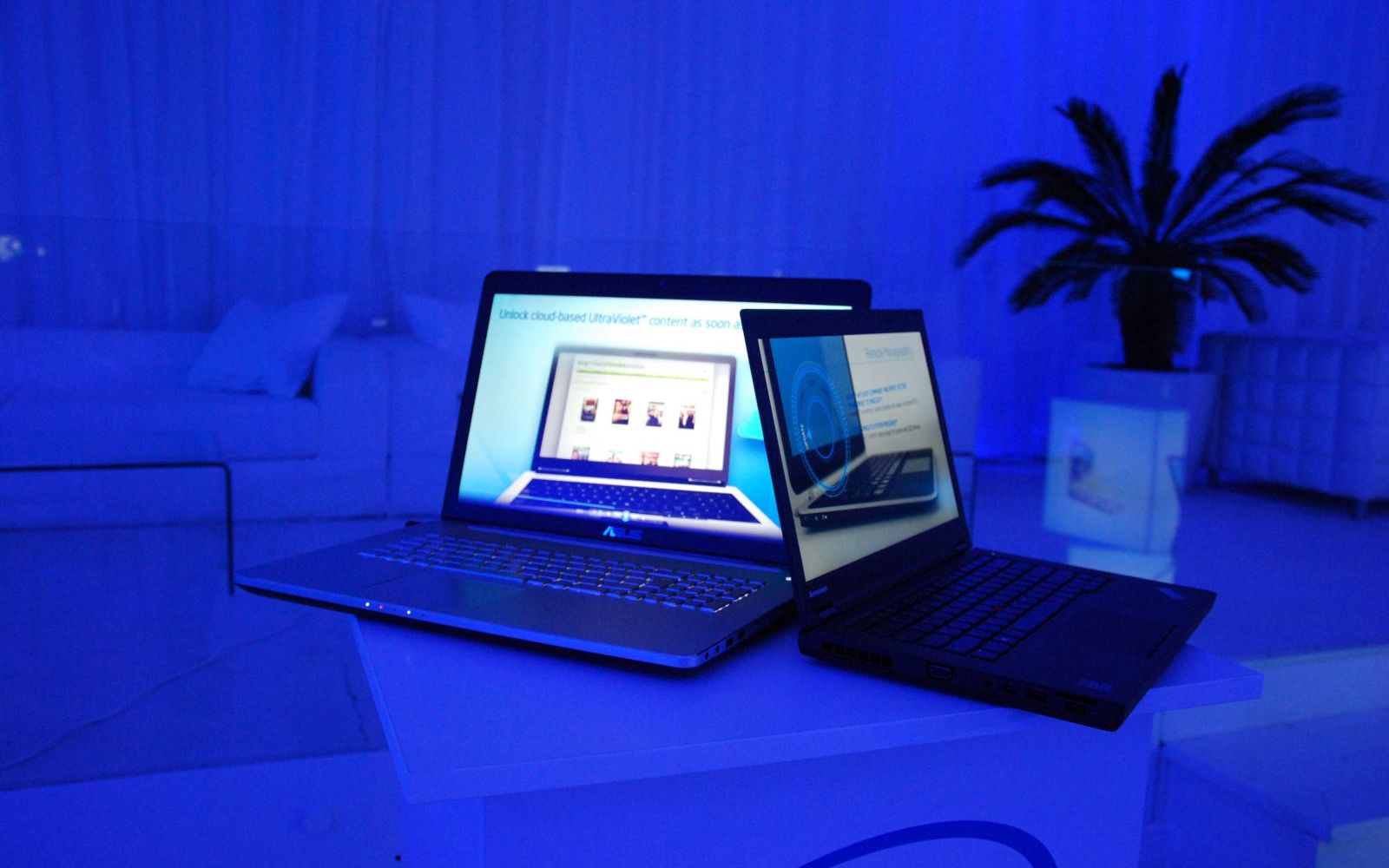 Ce Laptopuri Aduce Mos Craciun Intel A Prezentat Gadgeturile Pentru Sarbatorile De Iarna