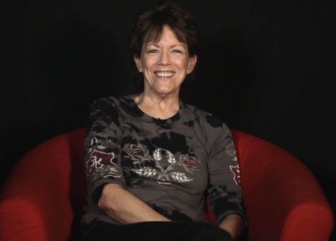 Pentru Prima Data Si A Aratat Fata Ea Este Adevarata Voce Din Spatele Lui Siri