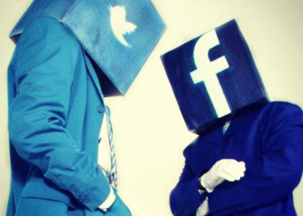 Twitter Detroneaza Facebook In Randul Adolescentilor Americani