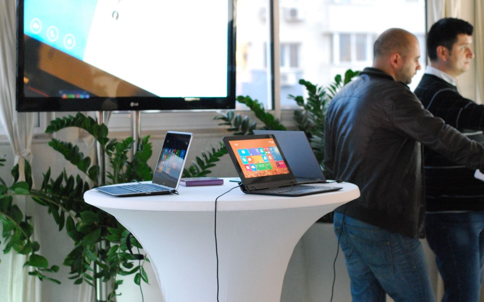 Windows 8 1 Acum In Romania Gratuit Pentru Cei Cu Windows 8 Nu Este Un Service Pack