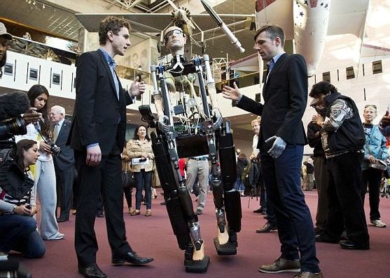 Frank Omul Bionic Cu Organe Sintetice De 1 Milion De Dolari 5