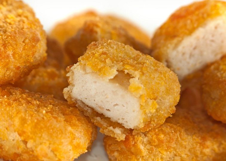 Ce contin produsele vandute ca nuggets de pui . Imaginea vazuta la microscop Ce Contin Produsele Vandute Ca Nuggets De Pui