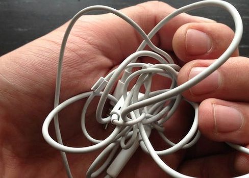 Scapa De Firele Incurcate Ale Castilor Cu Acest Truc Simplu