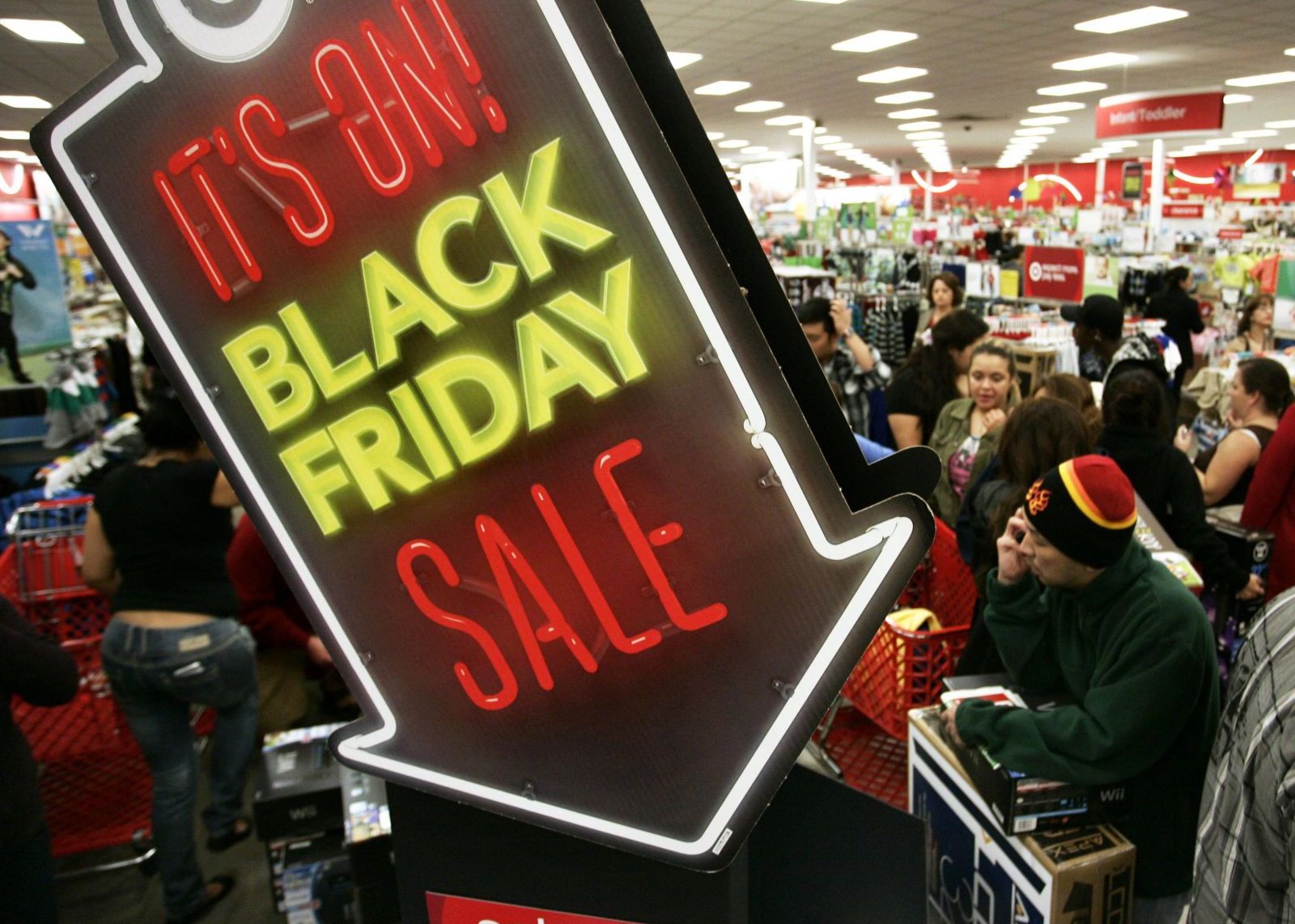 Black Friday 1 Live Text Sarbatoarea Reducerilor Incepe La Miezul Noptii