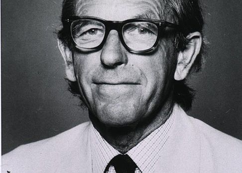 A murit biochimistul britanic Frederick Sanger, dublu laureat al premiului Nobel. Savantul avea 95 de ani A Murit Biochimistul Britanic Frederick Sanger Dublu Laureat Al Premiului Nobel Savantul Avea 95 De Ani