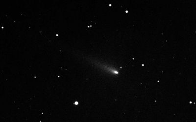 E cea mai spectaculoasa si stralucitoare pentru o intreaga generatie! Cometa care ne poate raspunde daca suntem singuri in Univers: