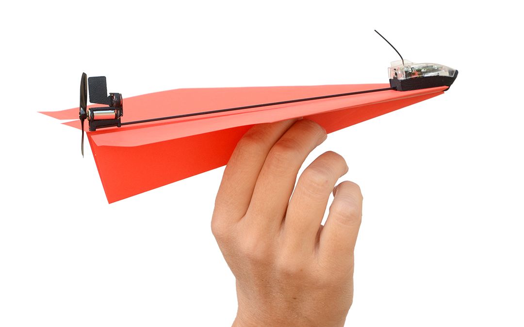 Cum Poti Pilota Avioanele De Hartie Cu Ajutorul Telefonului