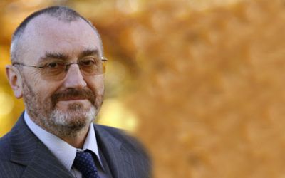 O inventie romaneasca privind regenerarea rapida a nervilor periferici, premiata cu aur la Bruxelles