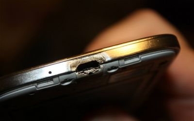 Un canadian a pus pe YouTube un video cu telefonul care i-a luat foc. Cum a reactionat compania Samsung