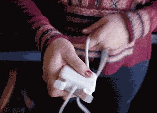 Toata viata ta l-ai folosit gresit. Anuntul facut despre incarcatorul de la laptop Toata Viata Ta L Ai Folosit Gresit Anuntul Facut Despre Incarcatorul De La Laptop