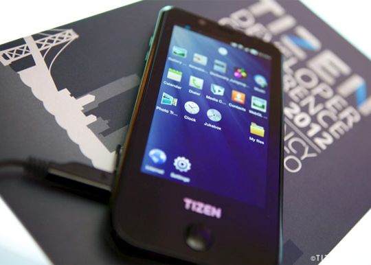 Samsung Va Prezenta Primul Telefon Cu Sistemul De Operare Tizen In Februarie