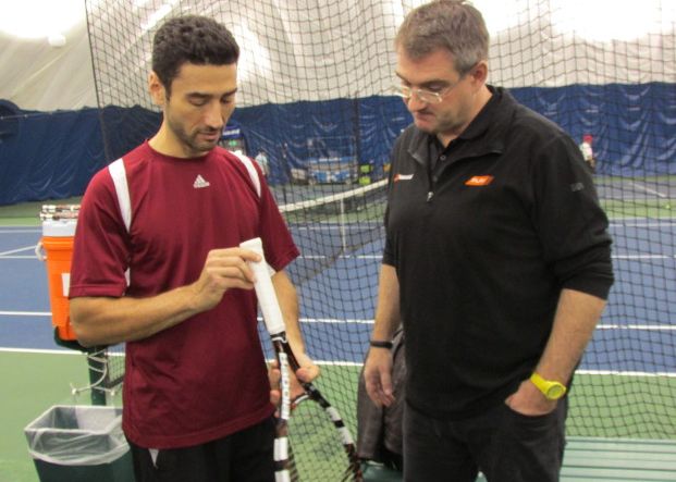 Racheta Care Schimba Tenisul Jucatorii Pot Downloada Datele Intr Un Calculator